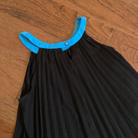 Girls pleated halter dress sun dress - Picture 5 of 5